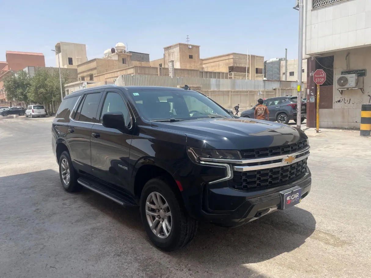 Car image 3