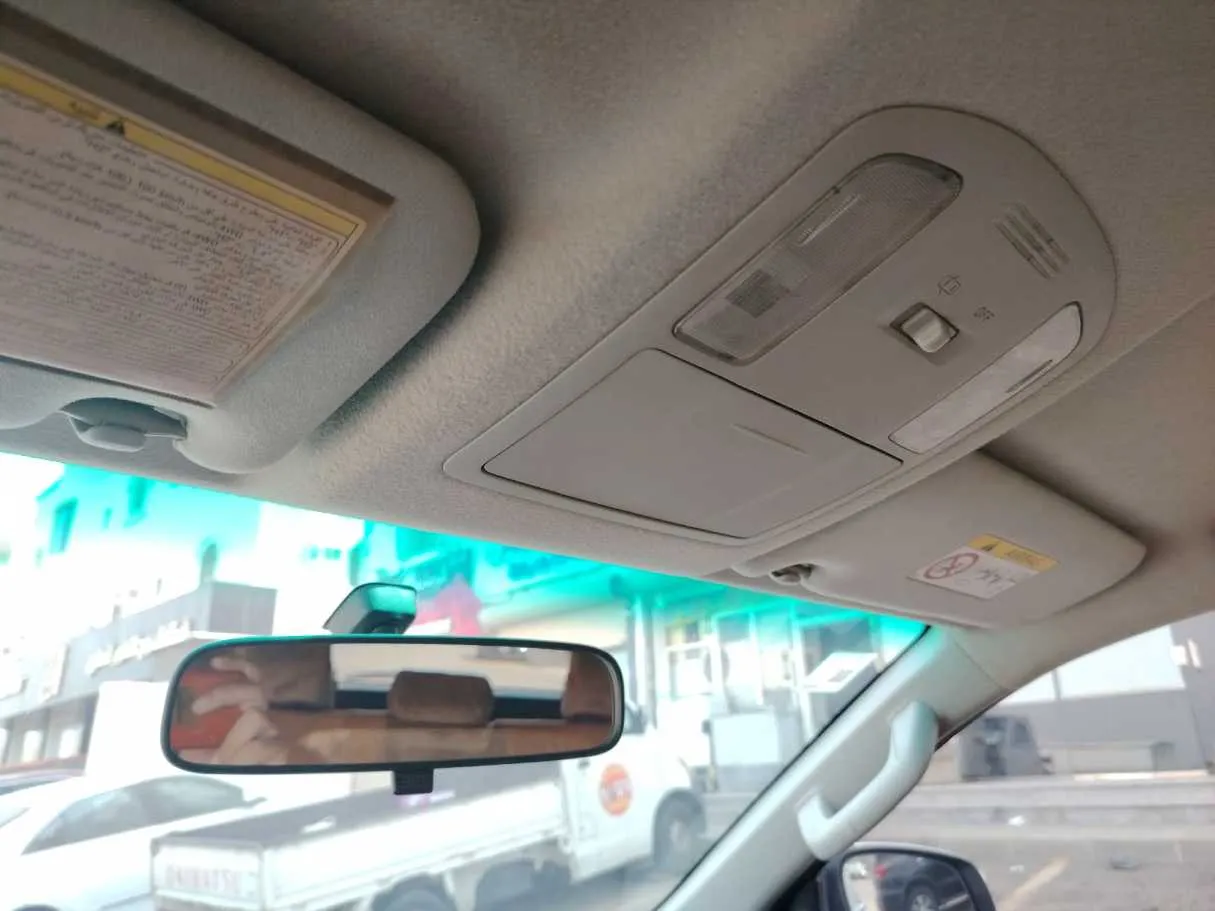 Car image 35