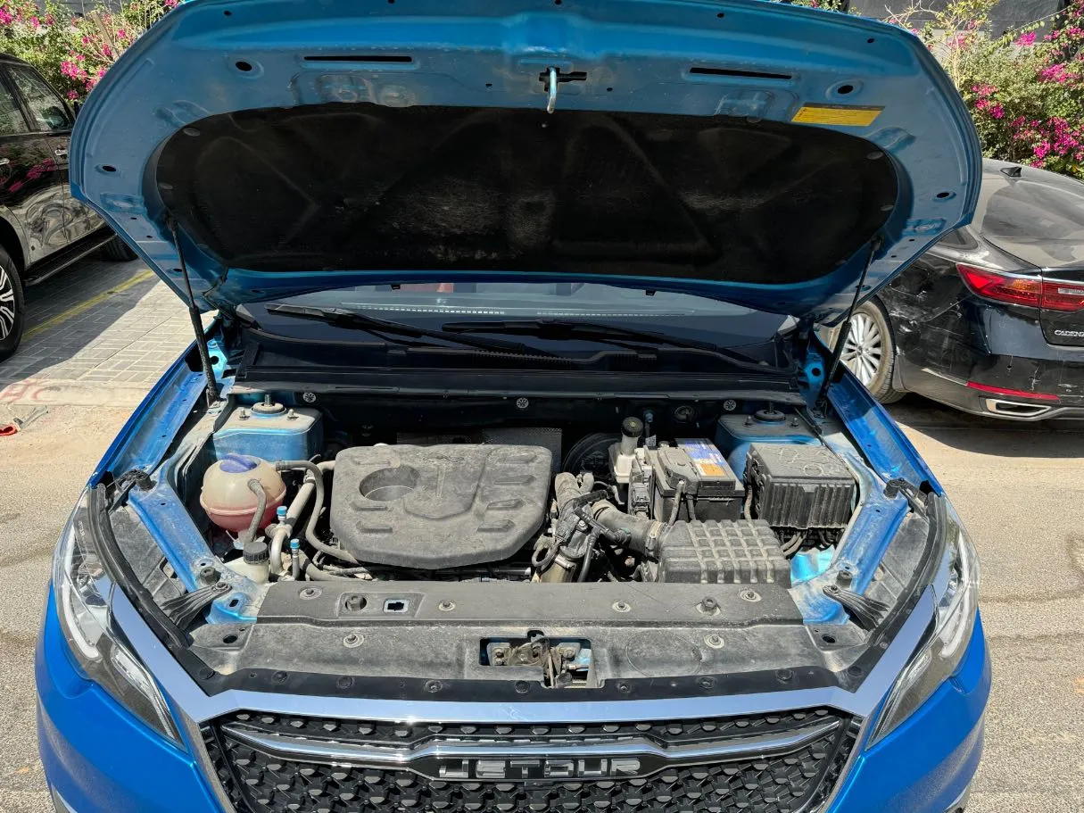 Car image 25