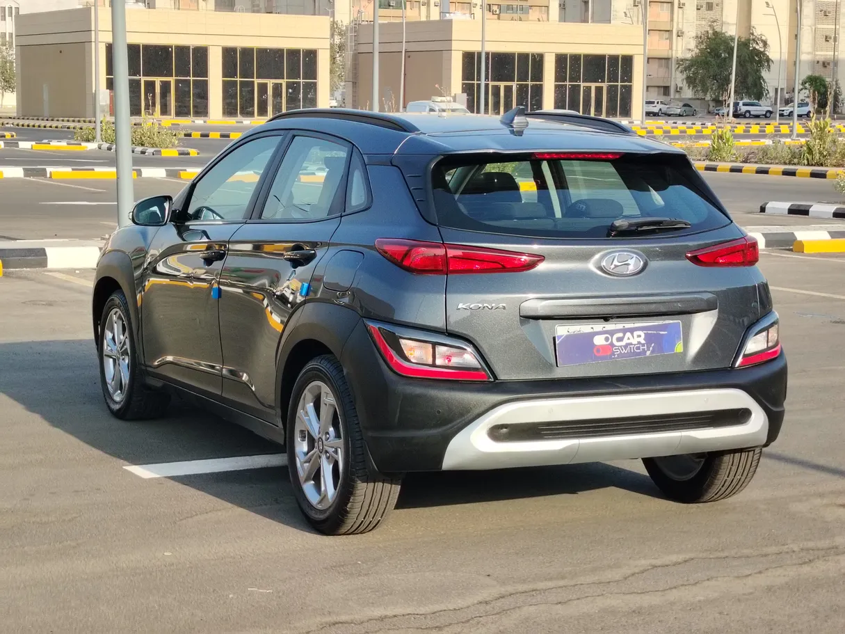 Car image 7