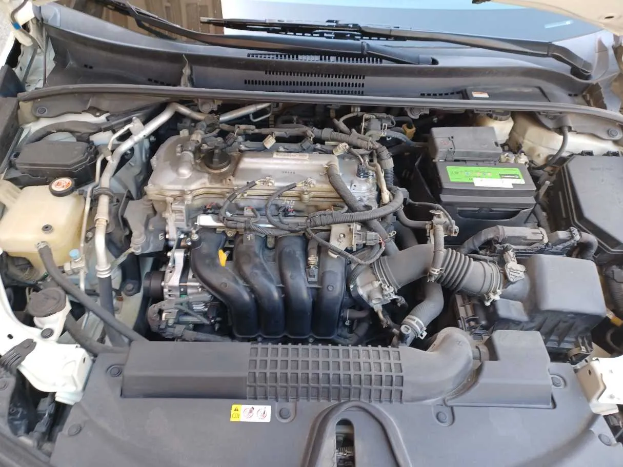 Car image 25