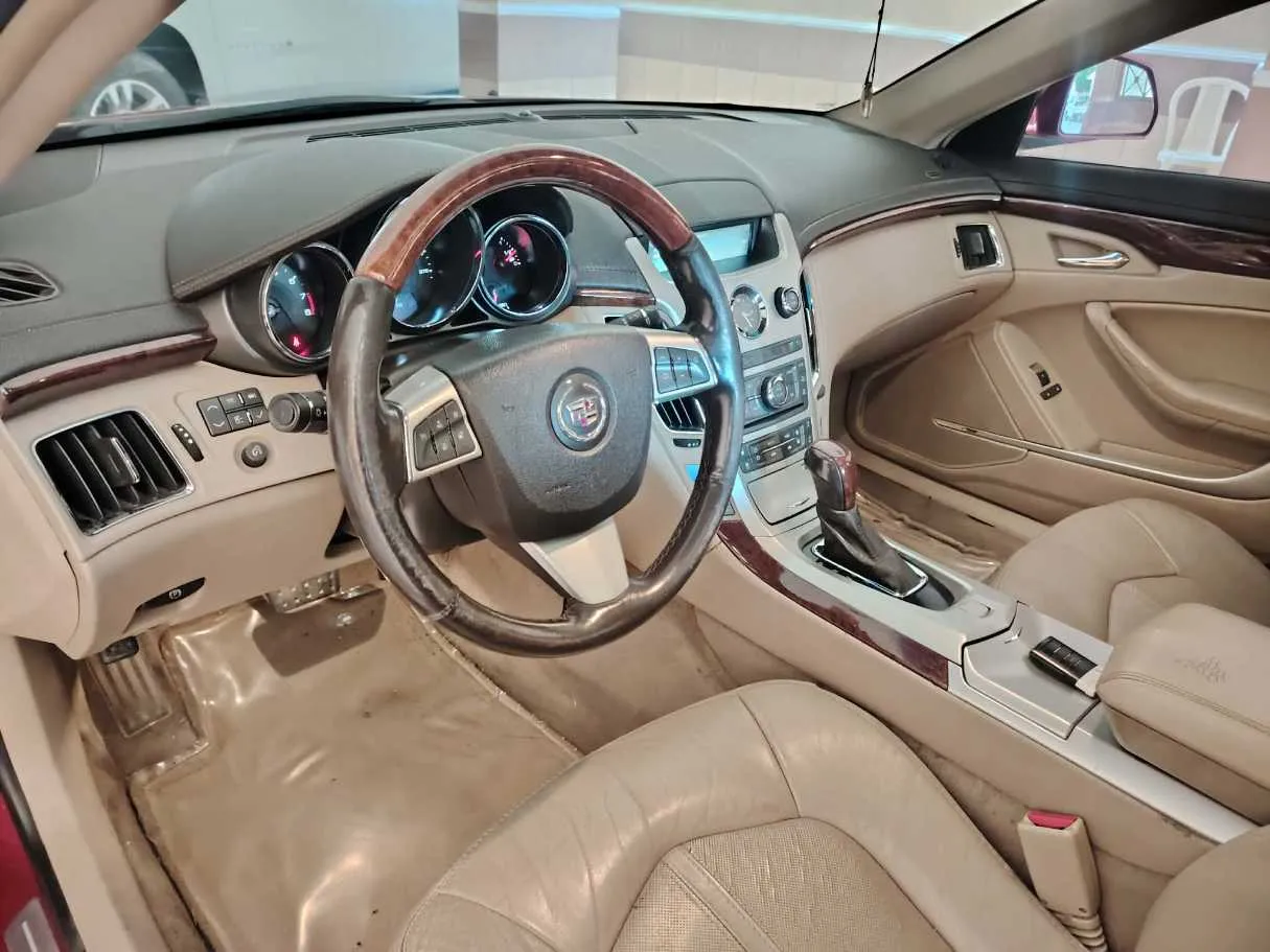 Car image 13