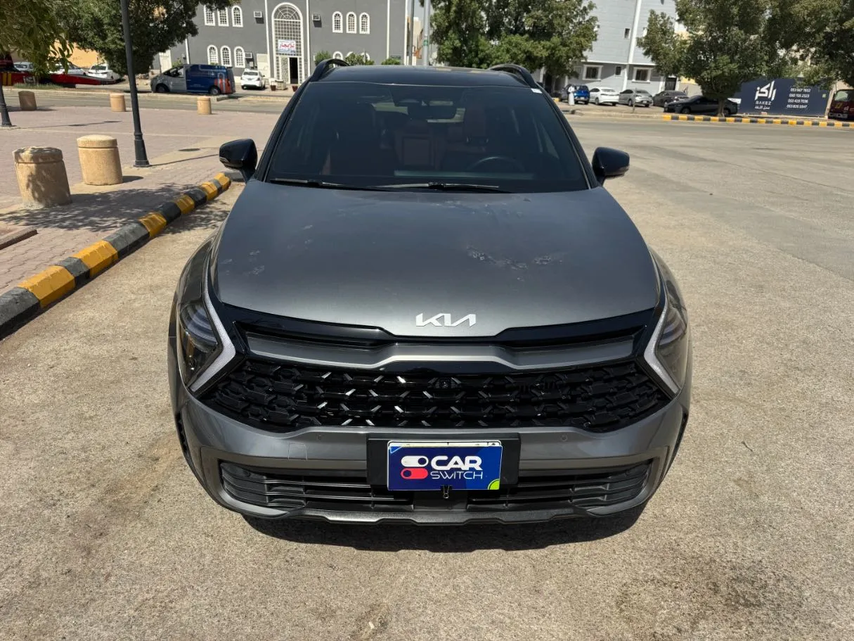Car image 2