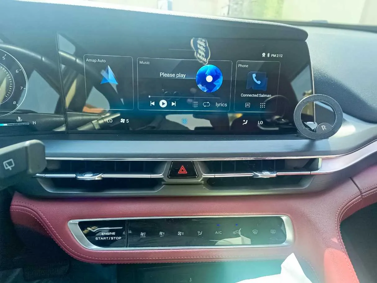 Car image 24