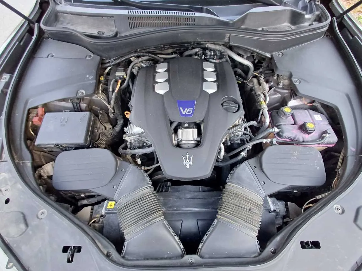 Car image 21