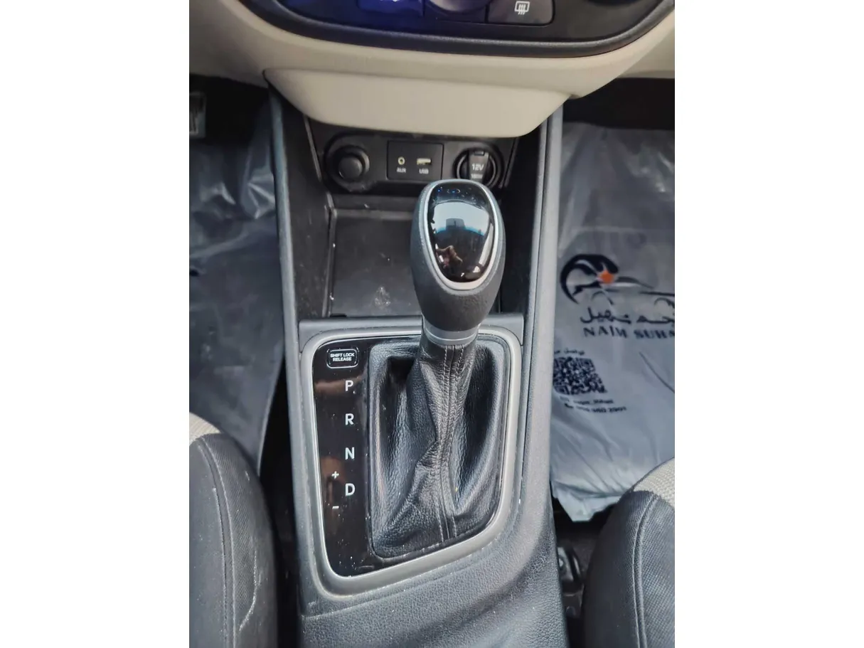 Car image 20