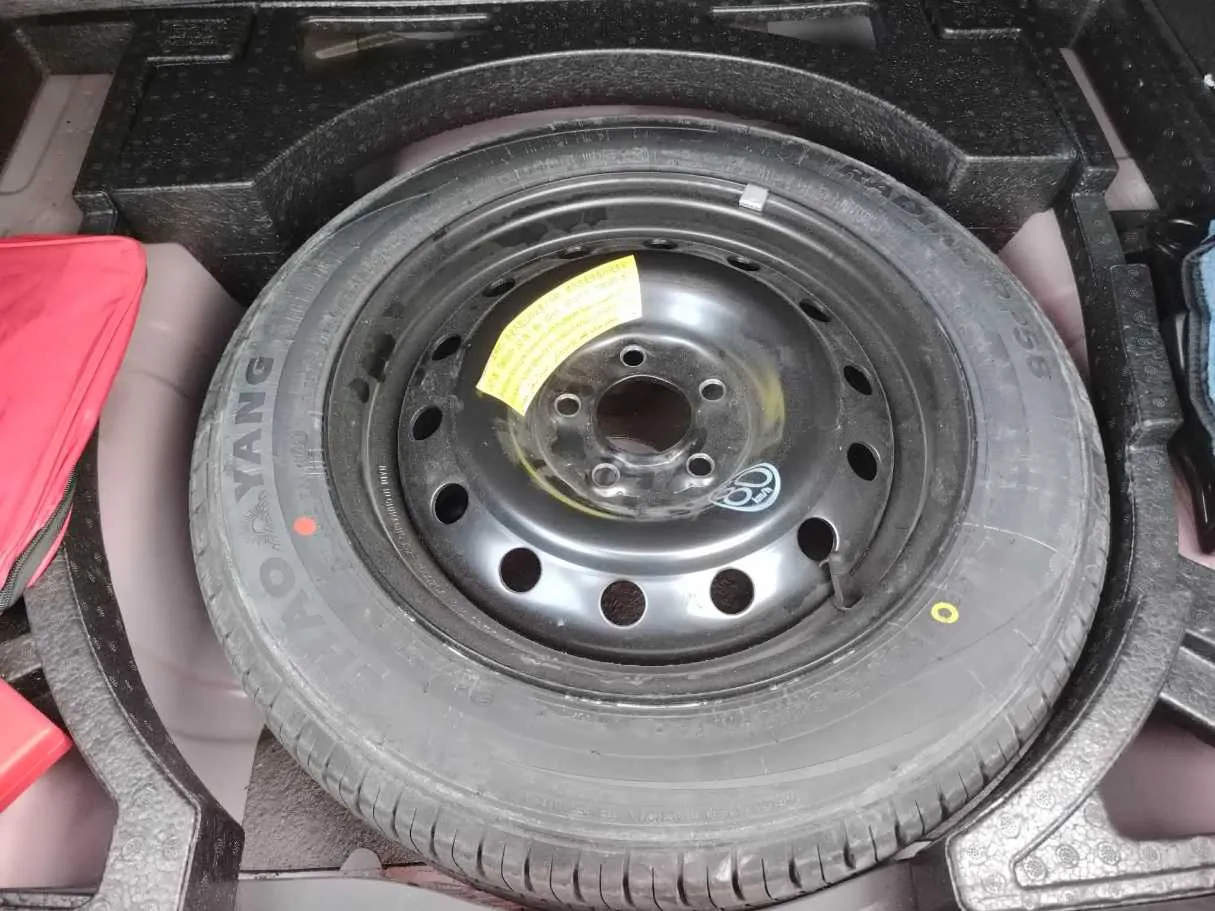 Car image 45