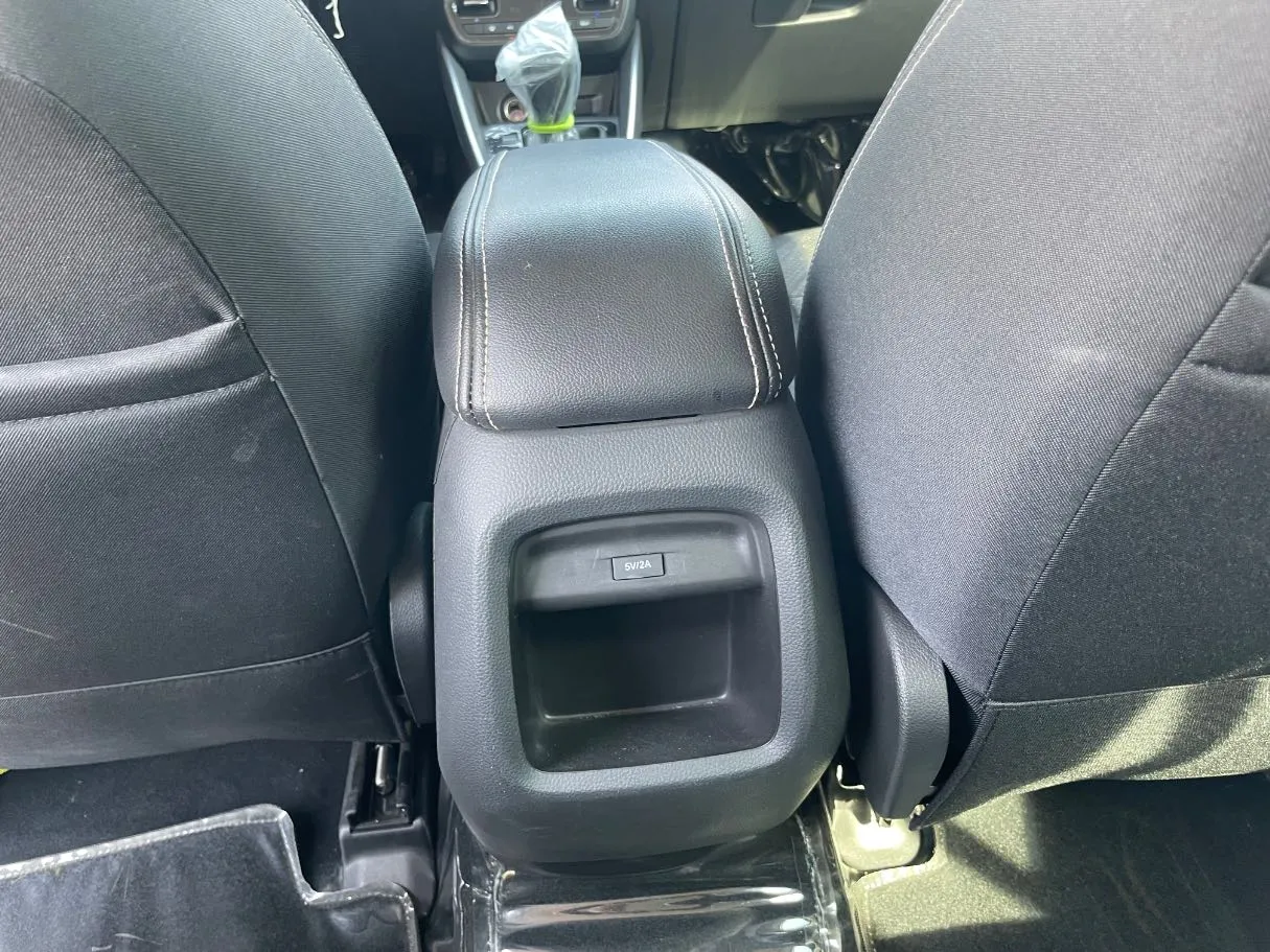 Car image 22