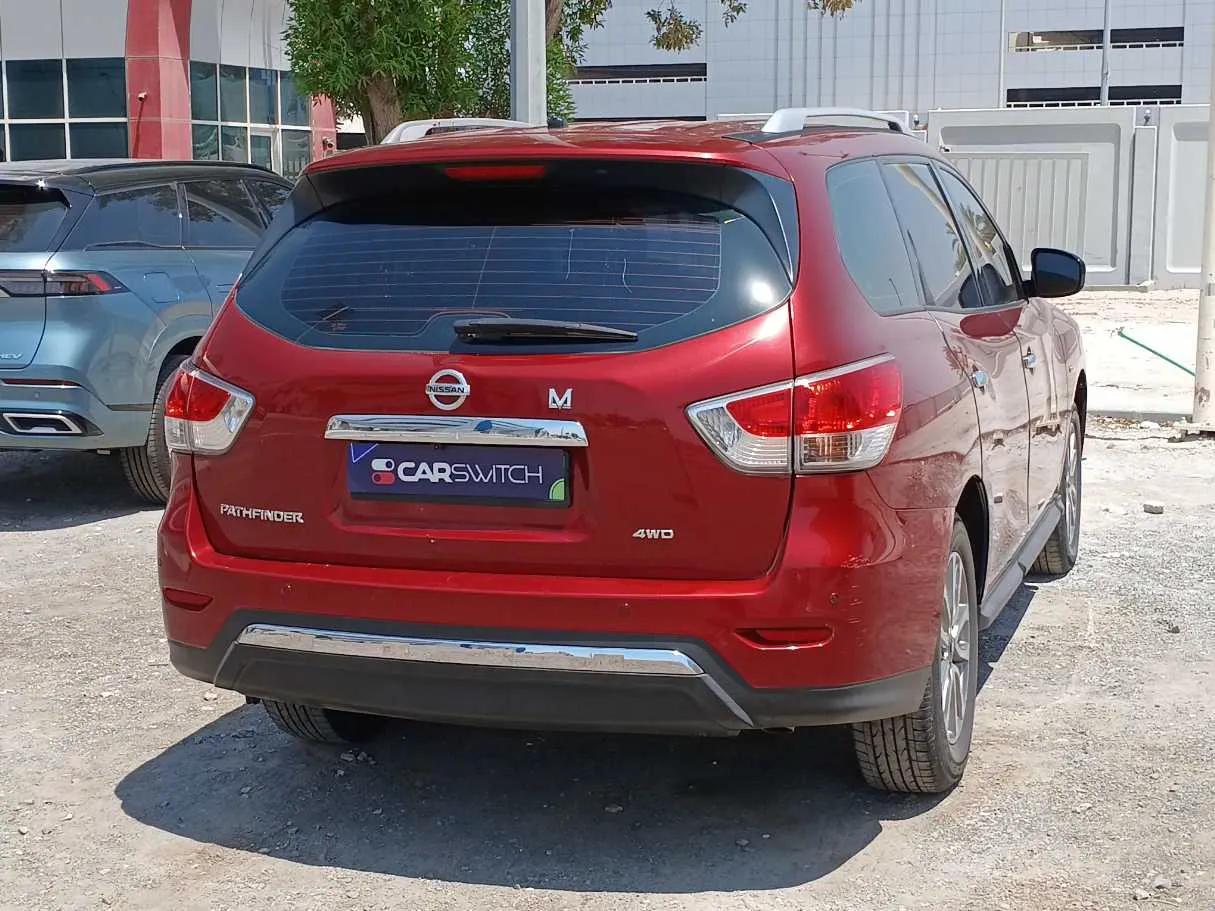 Car image 5