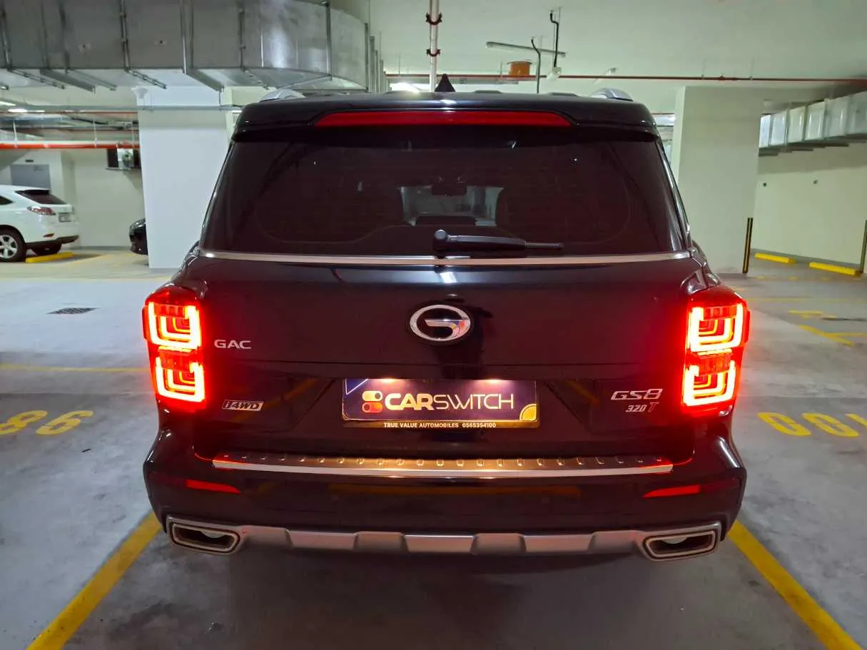 Car image 6