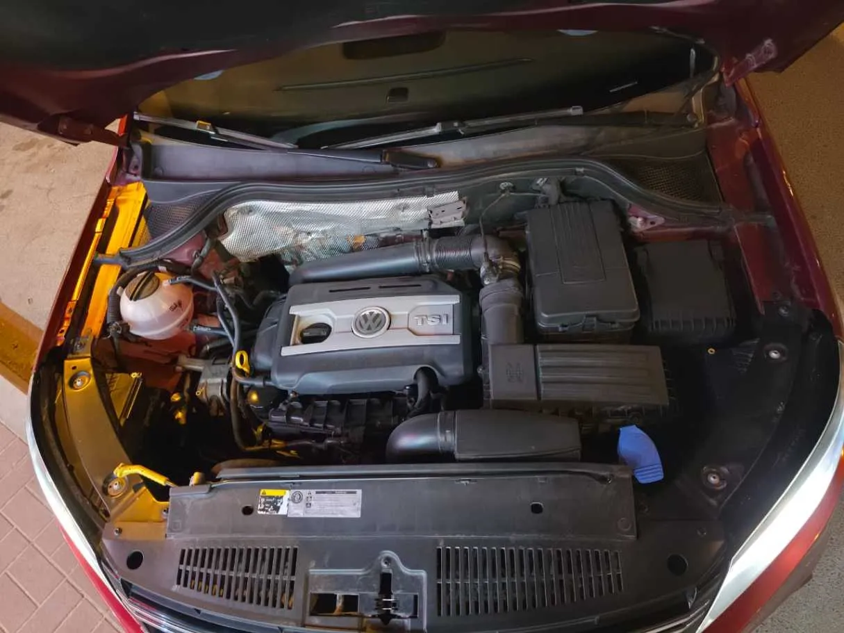 Car image 20