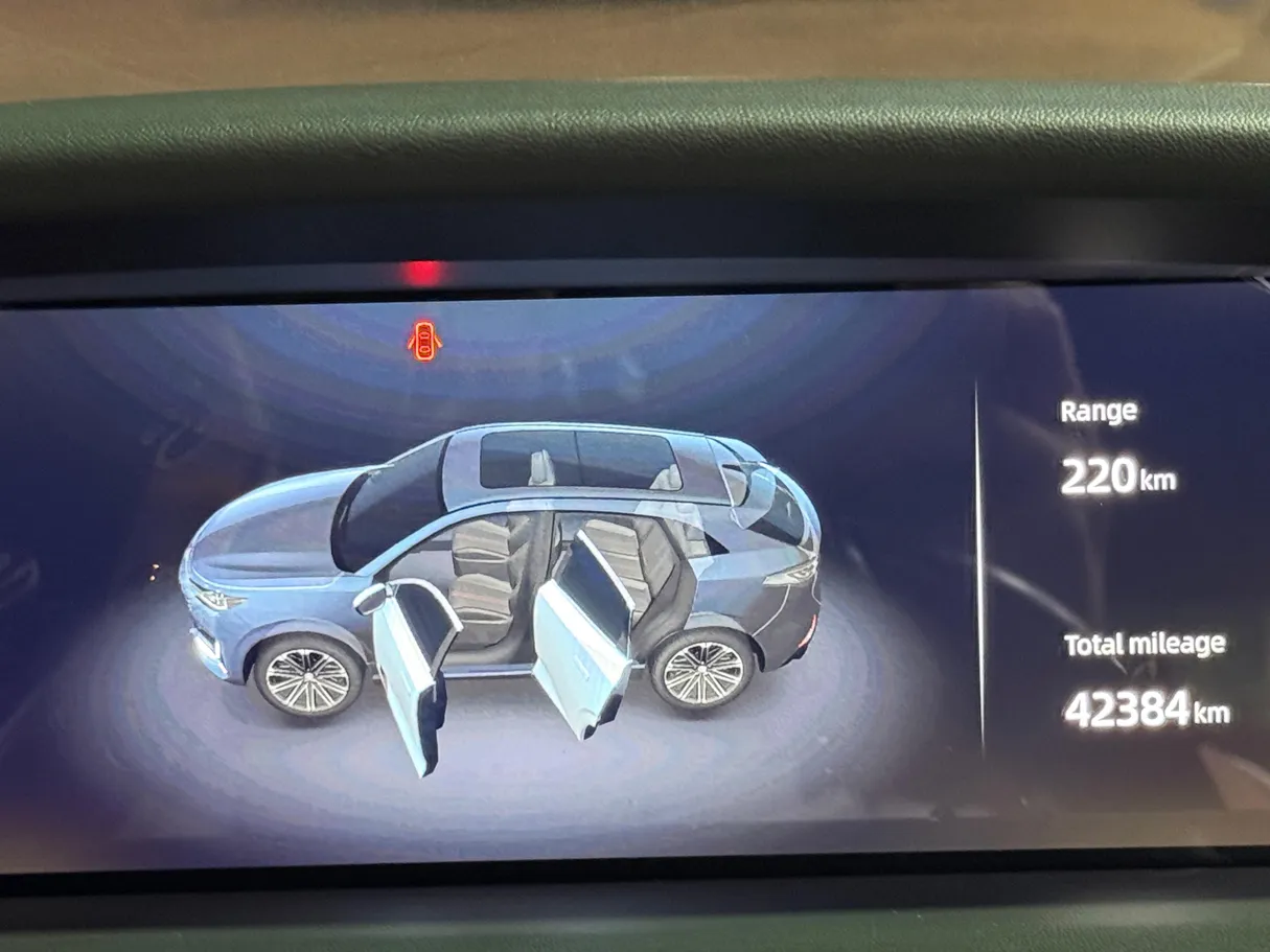 Car image 6