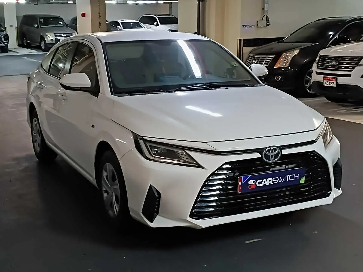Car image 3