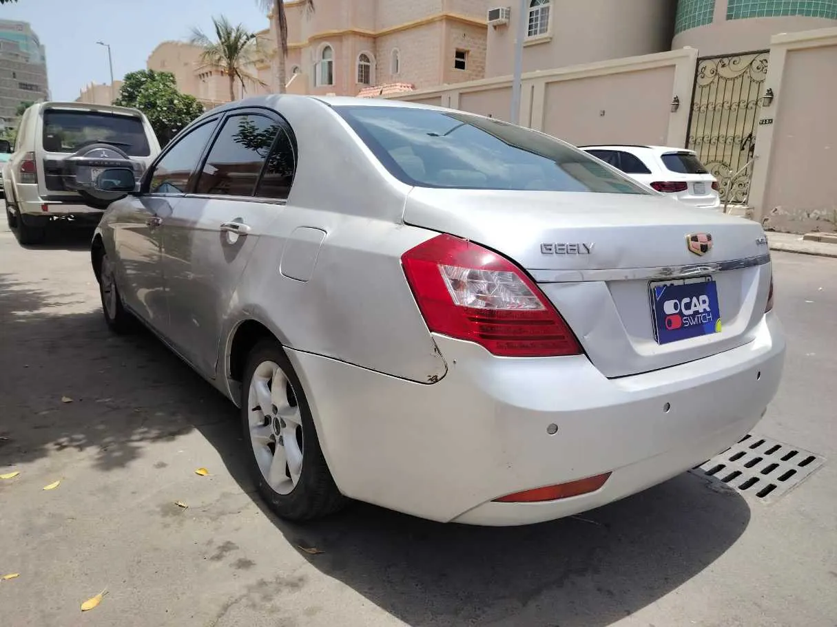 Car image 7
