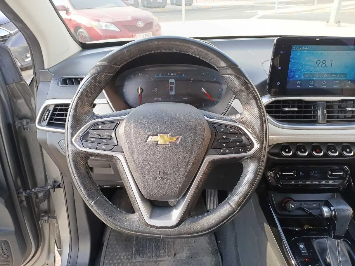 Car image 17