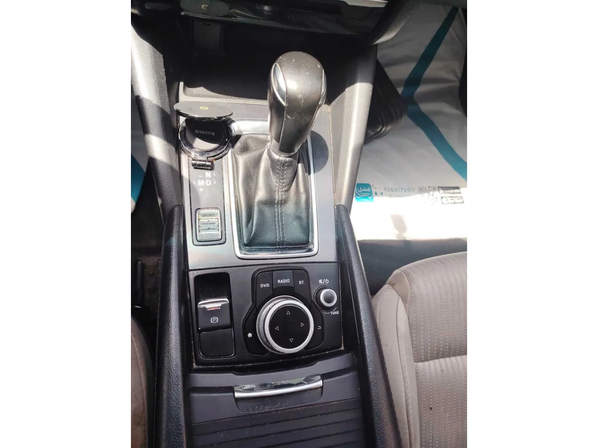 Car image 18