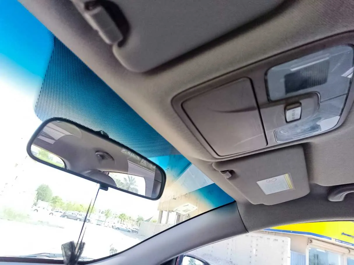 Car image 28