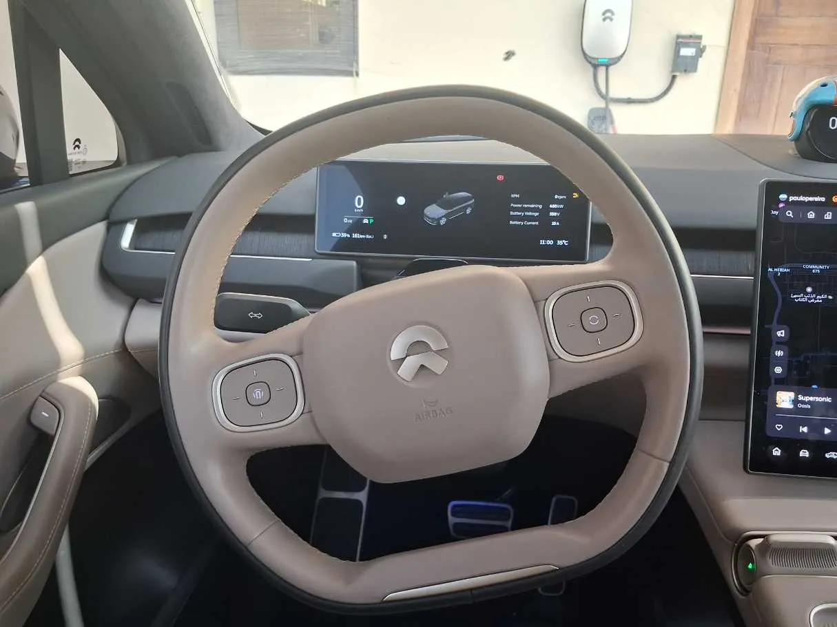 Car image 27