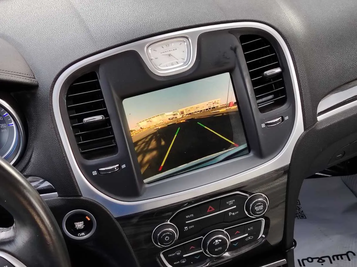 Car image 24
