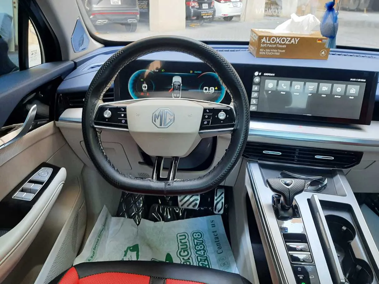 Car image 17