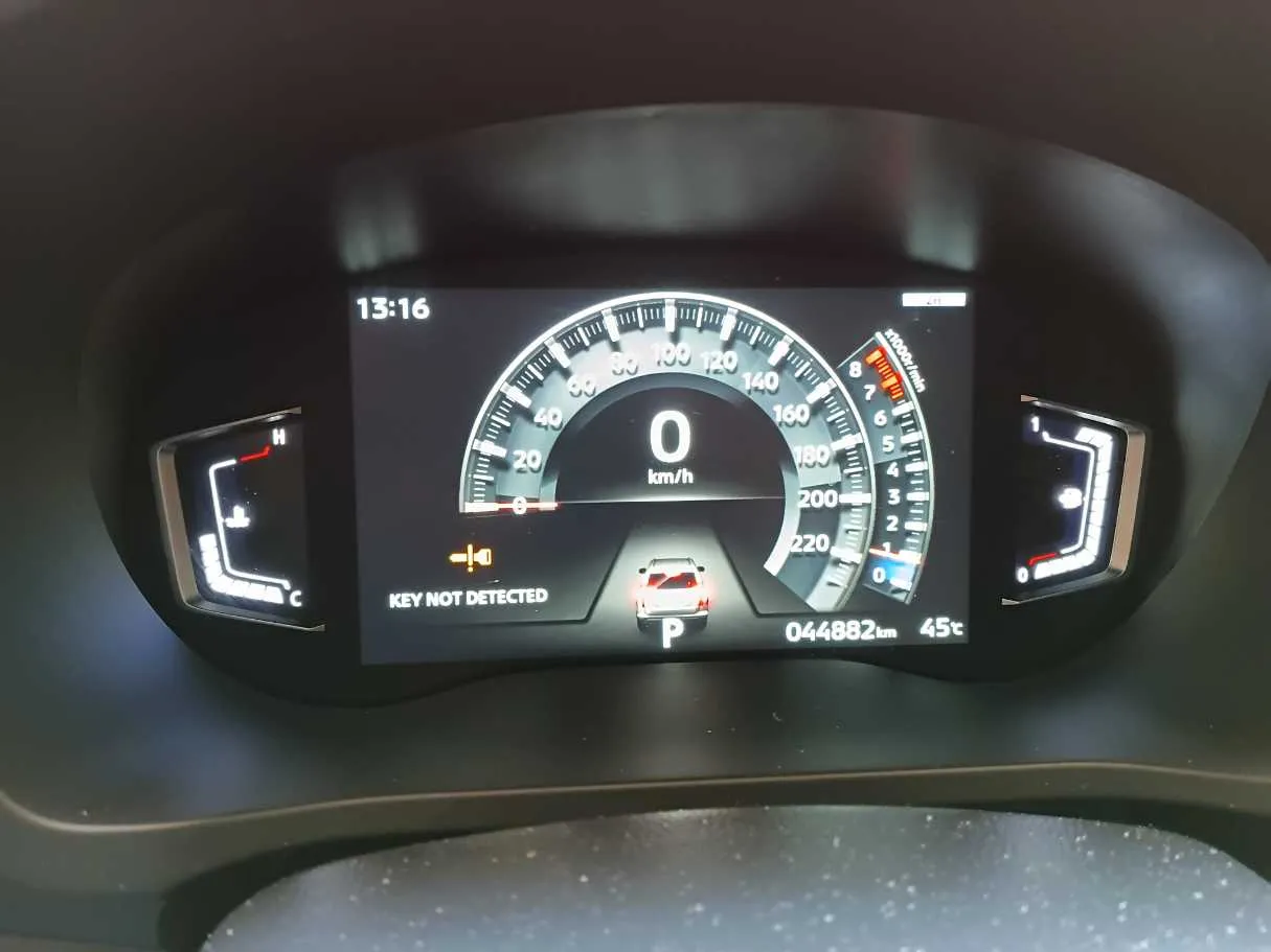 Car image 19