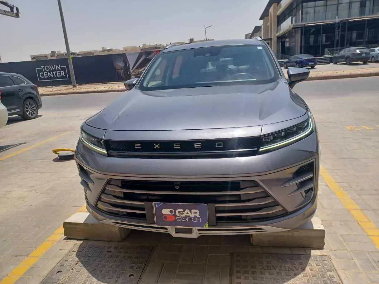 Car image 2