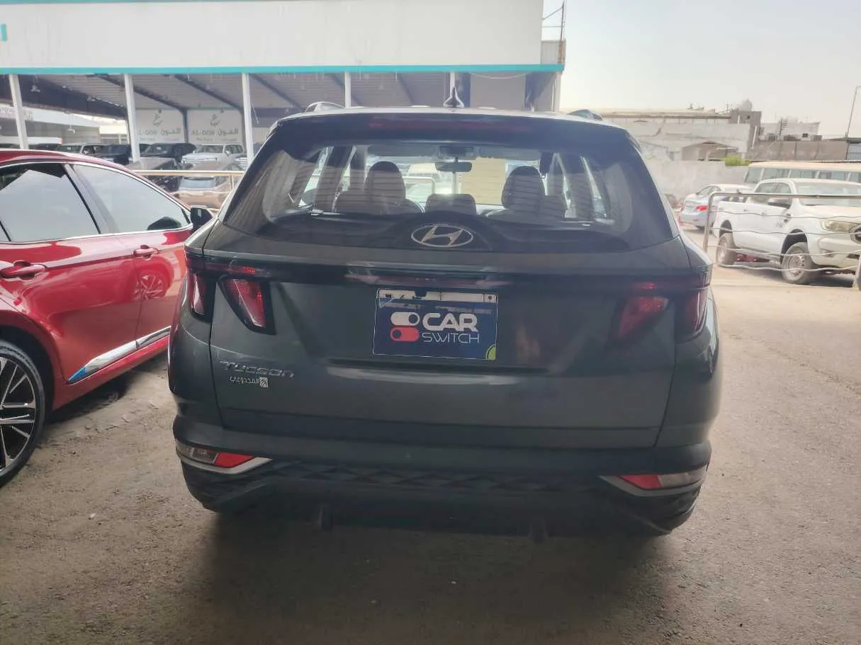 Car image 6