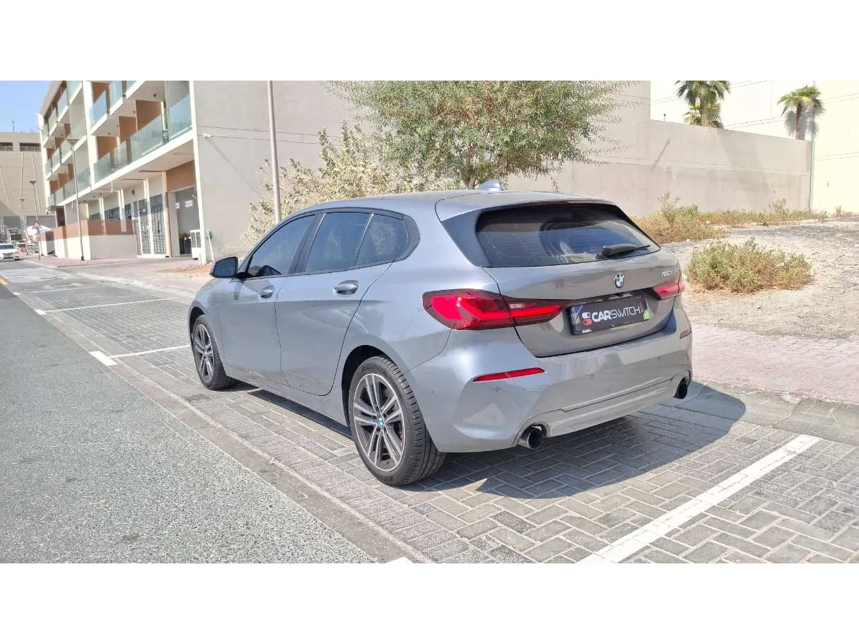 Car image 7