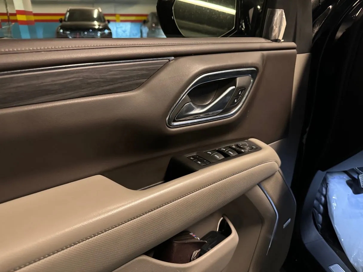 Car image 29