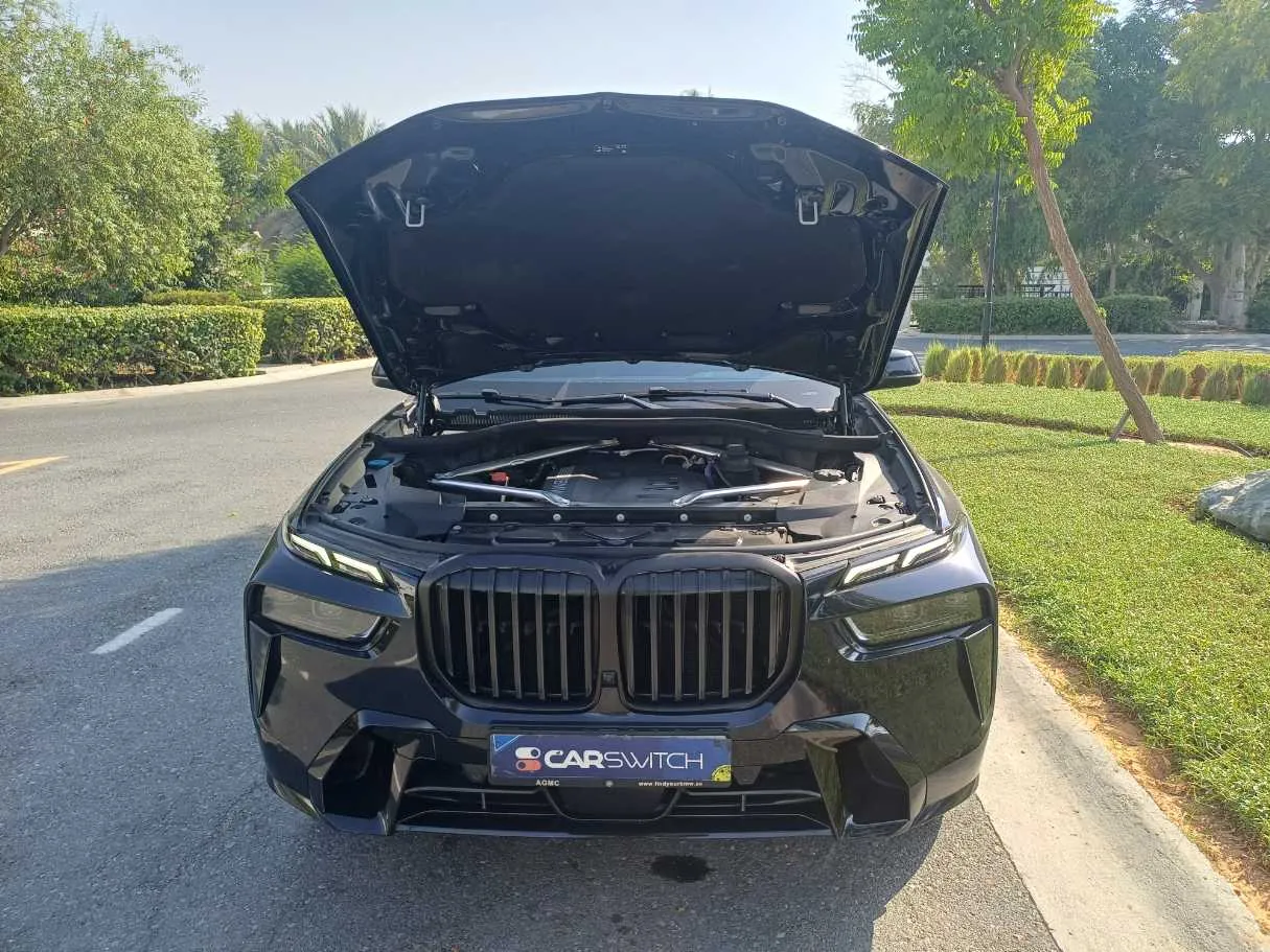 Car image 26