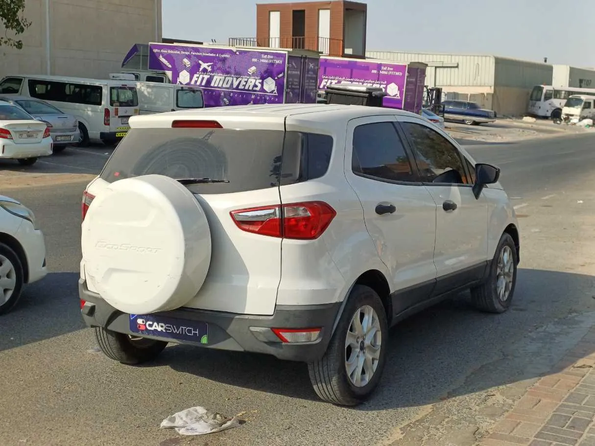 Car image 5