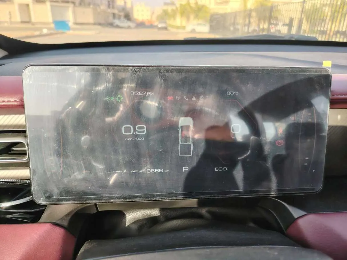 Car image 24