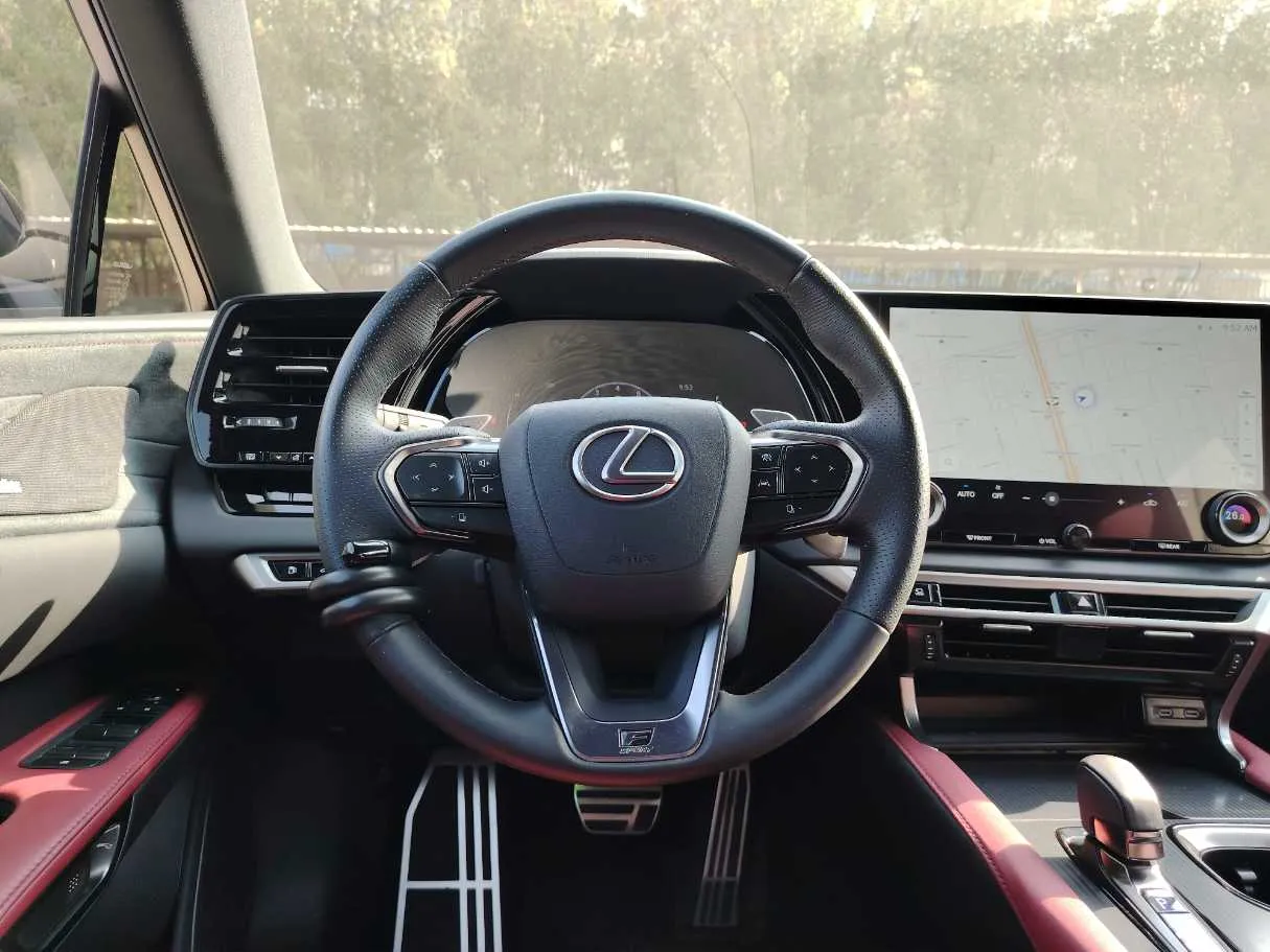 Car image 21