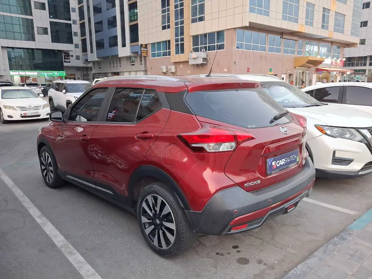 Car image 7