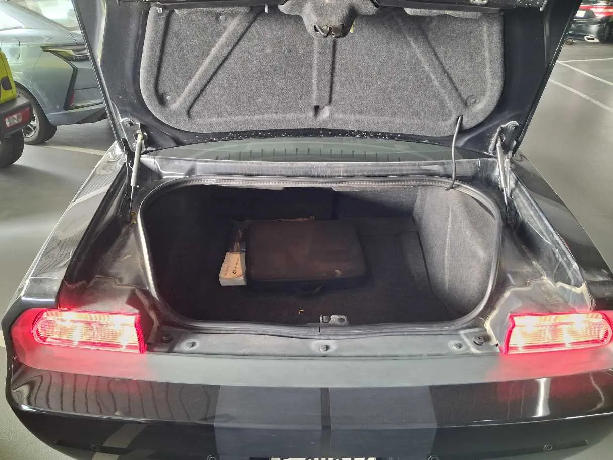 Car image 20