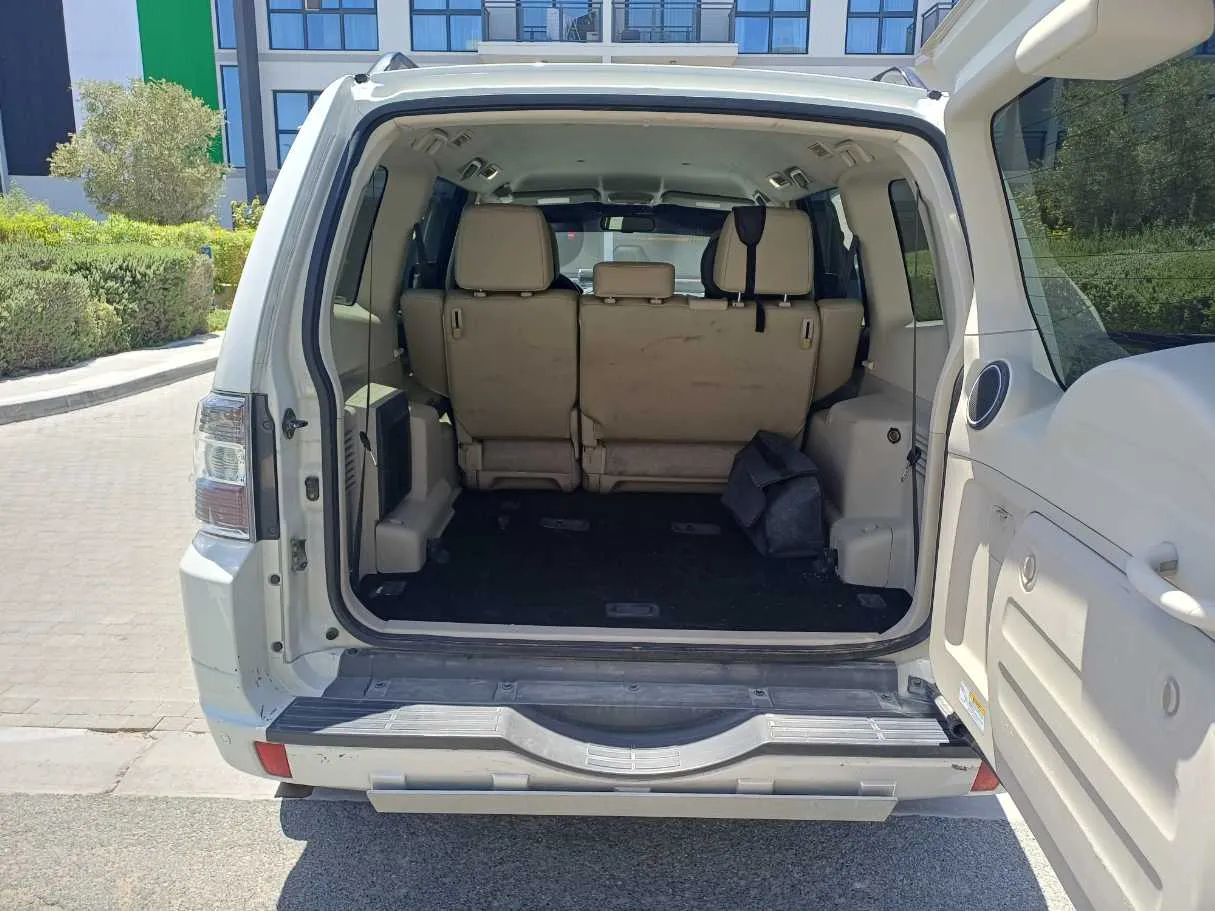 Car image 22