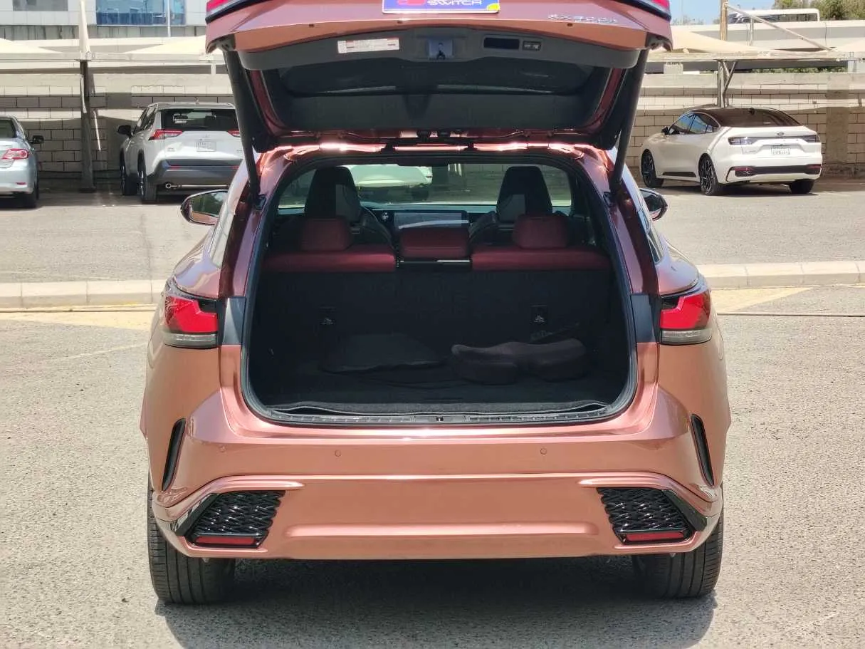 Car image 28