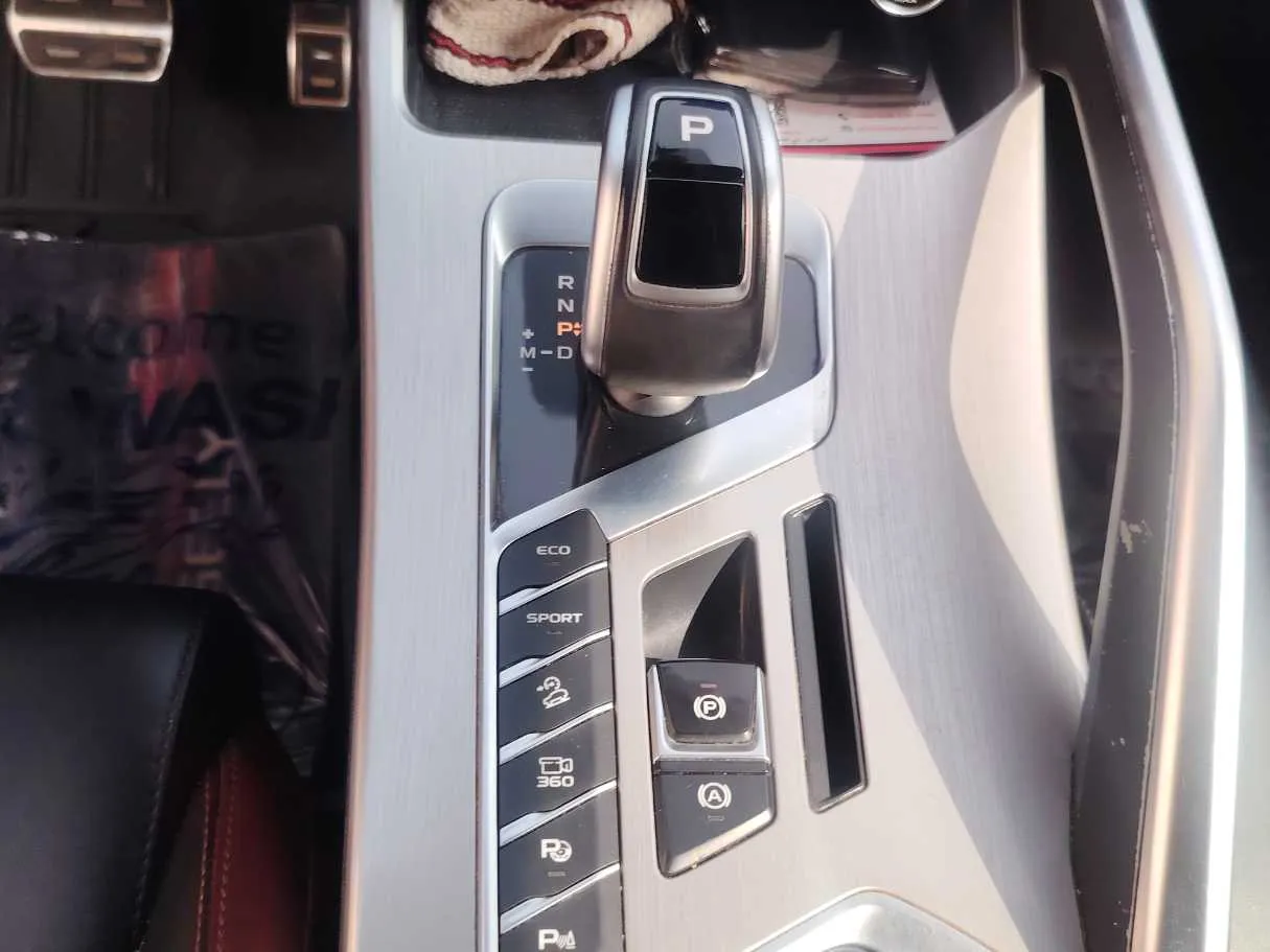 Car image 22