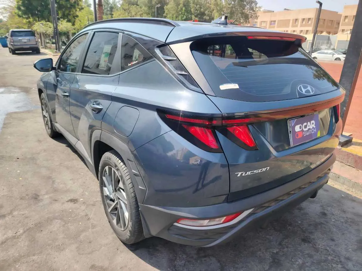 Car image 7