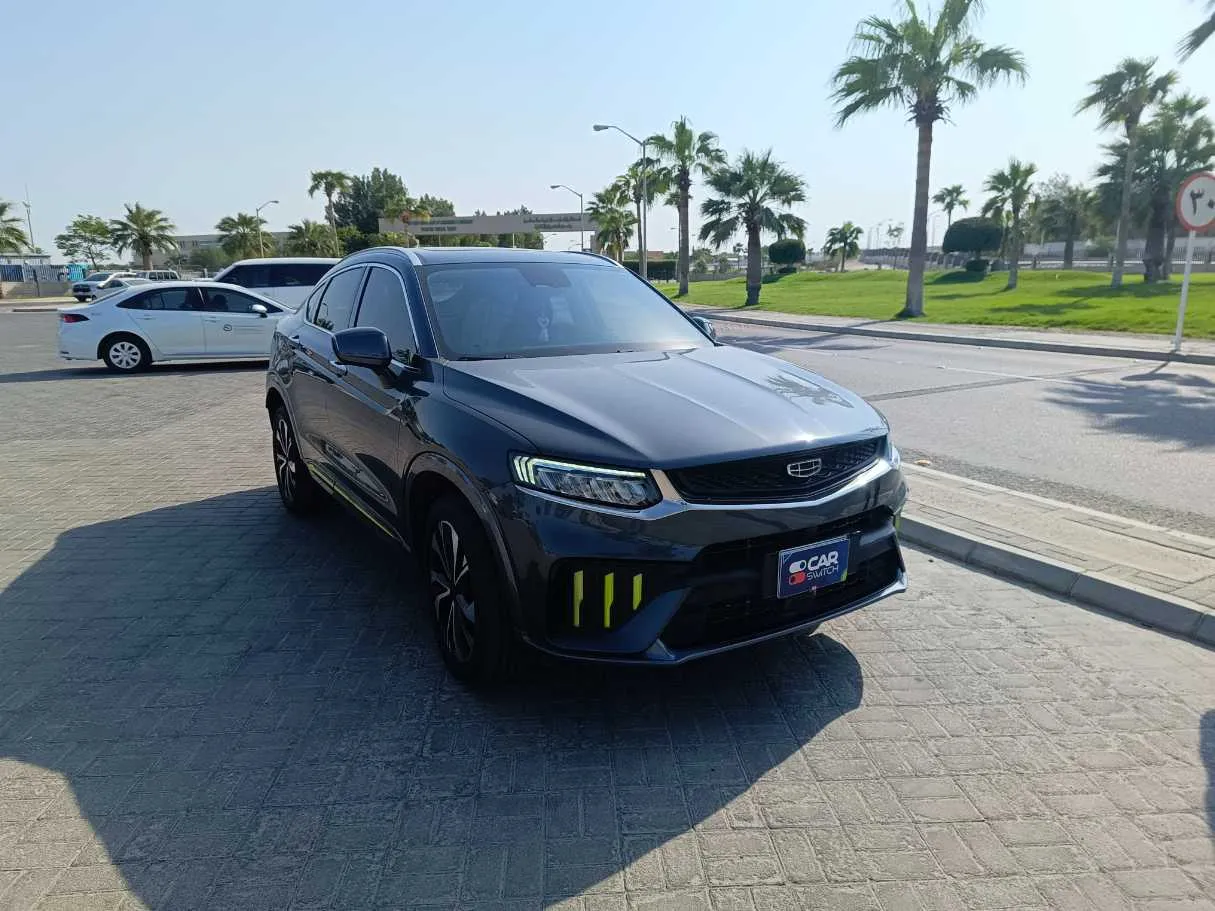 Car image 3