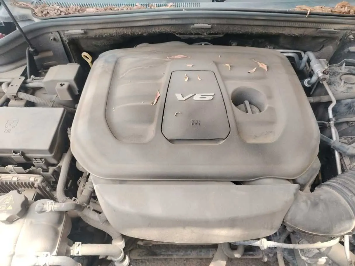 Car image 49