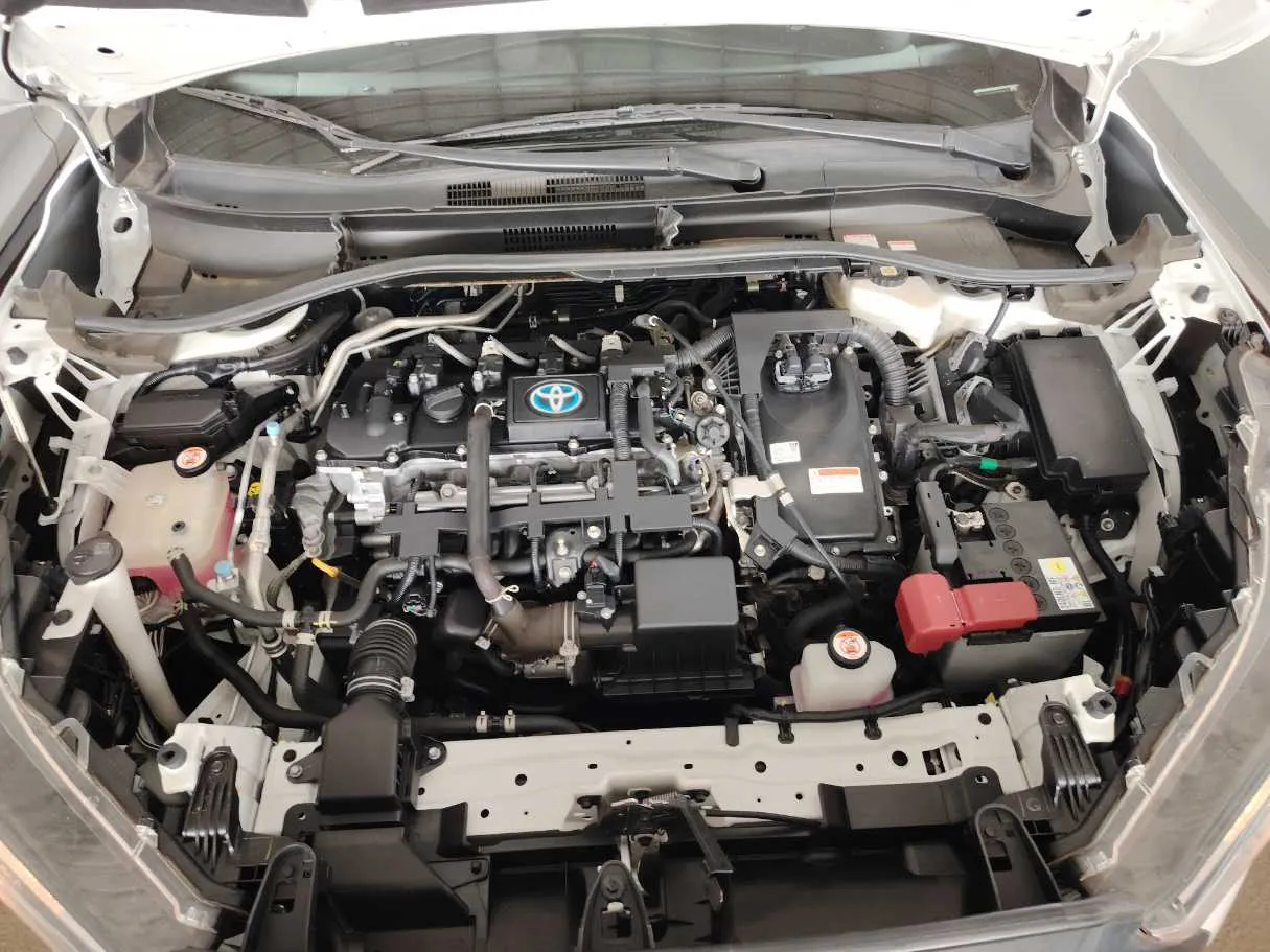 Car image 32