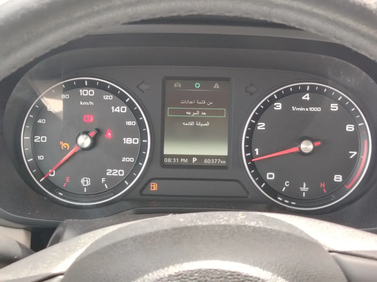 Car image 25