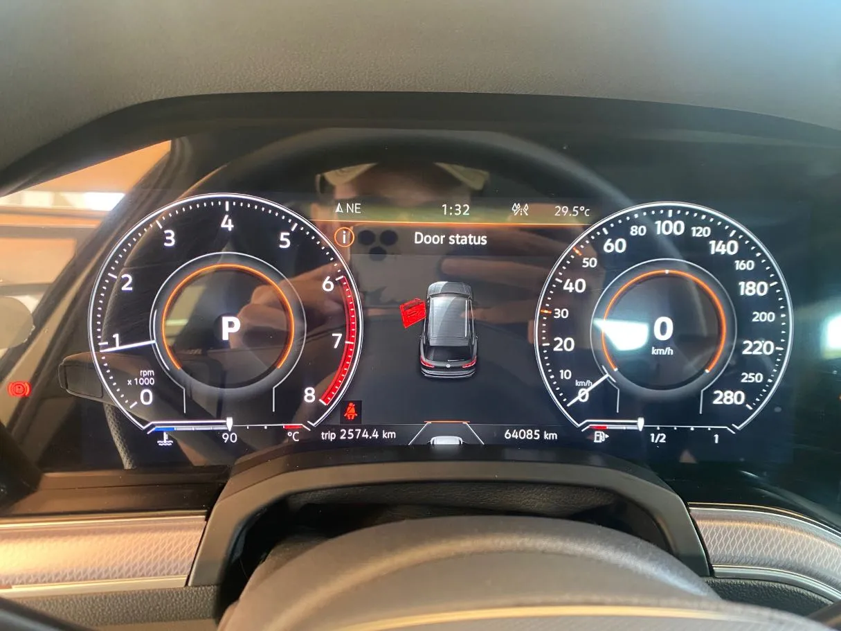 Car image 21