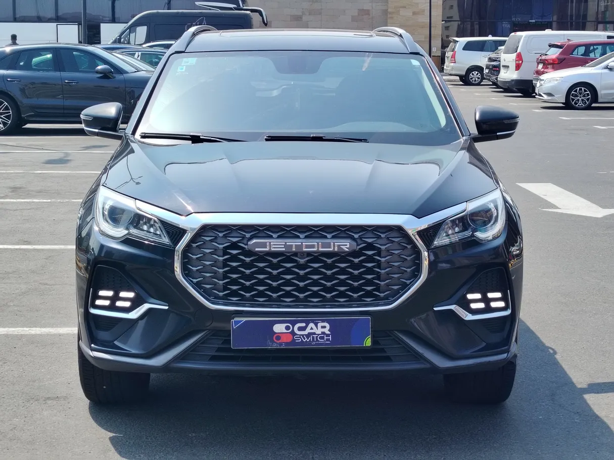Car image 2
