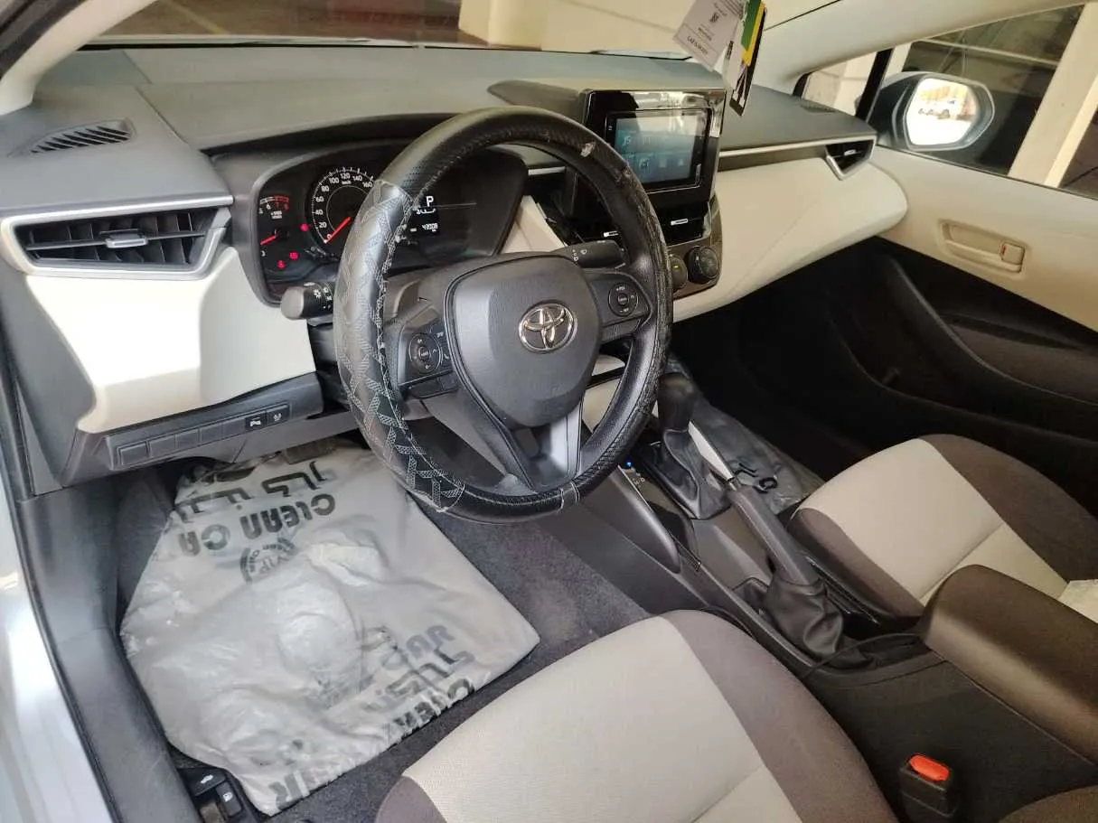 Car image 20