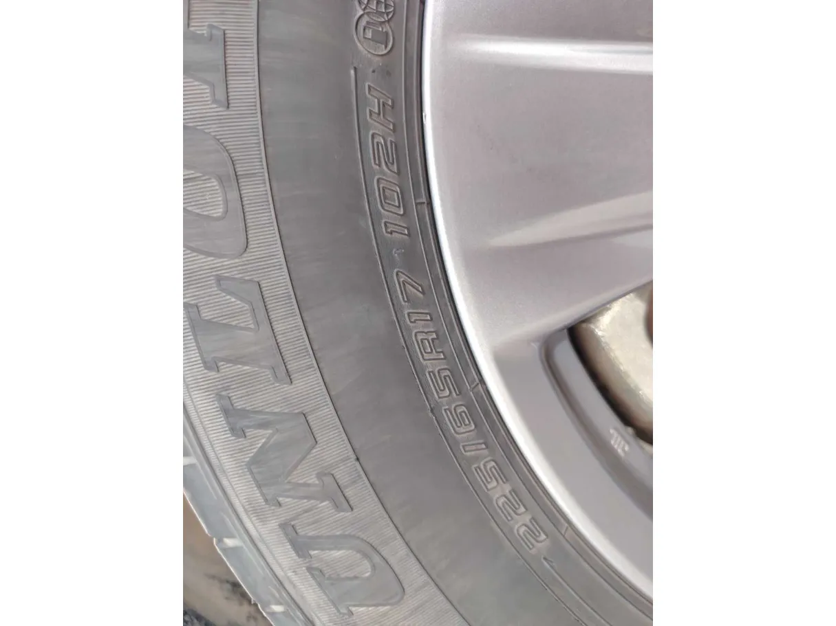 Car image 29