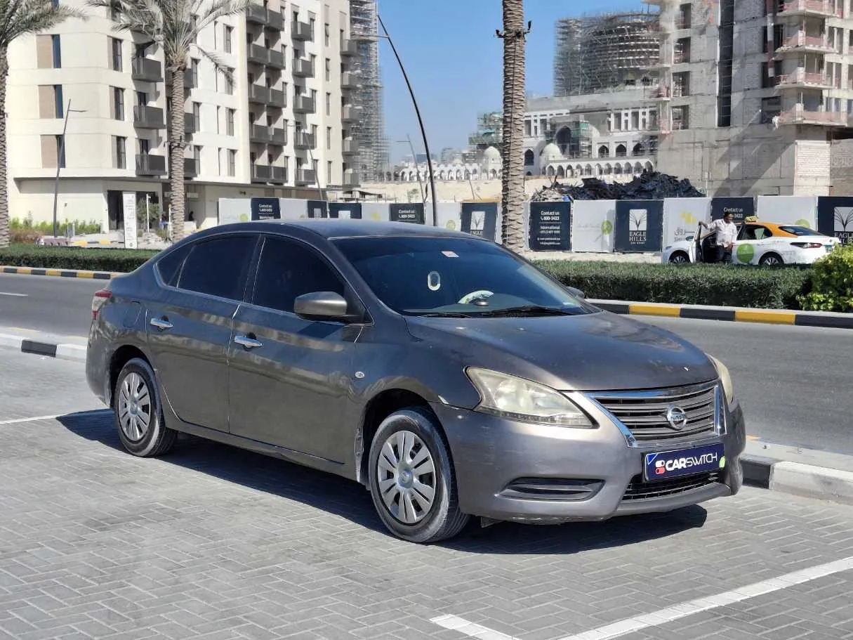 Car image 3