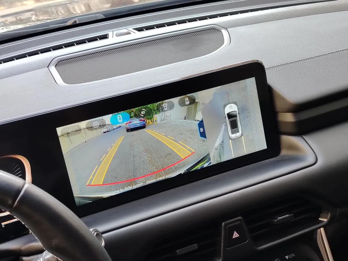 Car image 23
