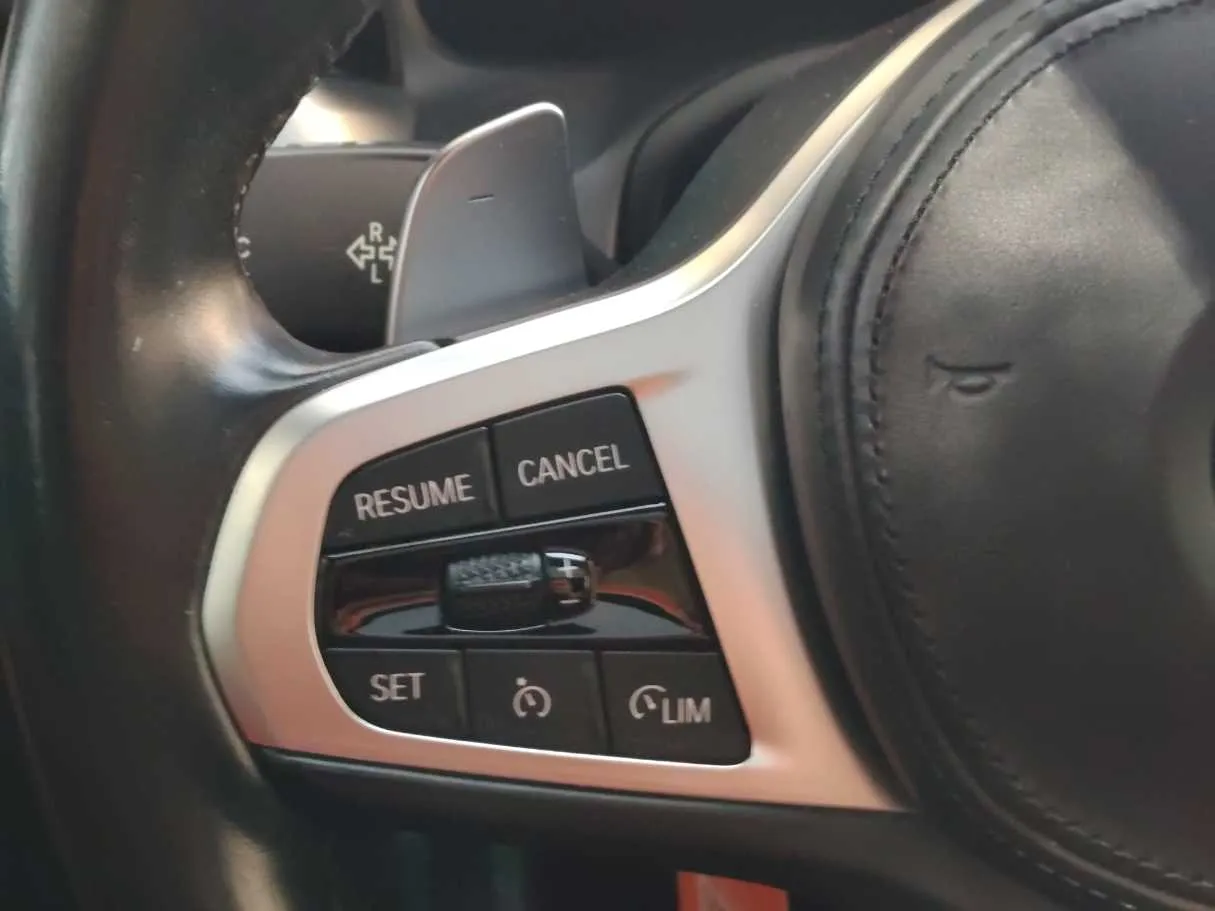 Car image 31